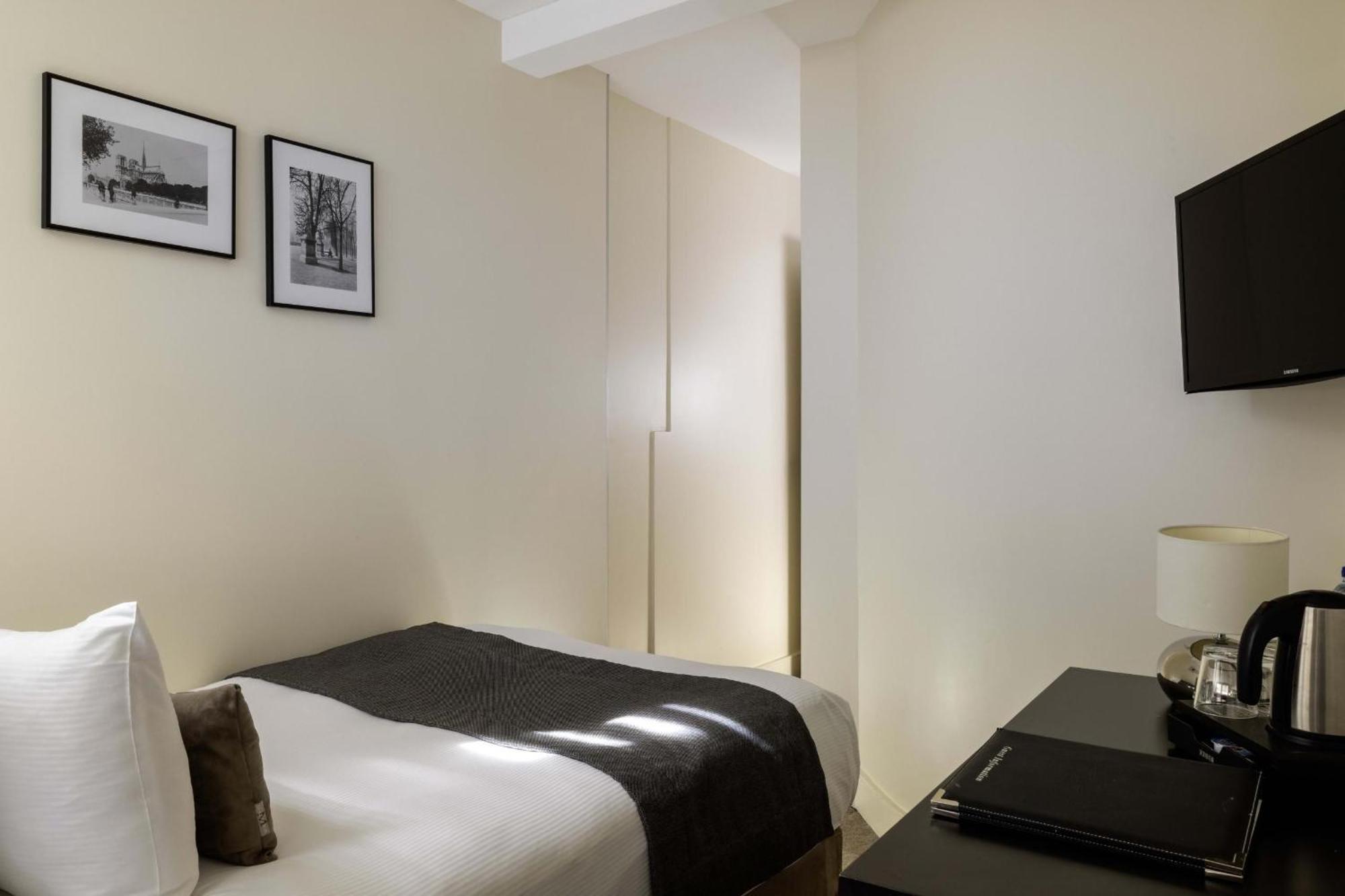 Hotel Elysees Bassano Paris Exterior foto
